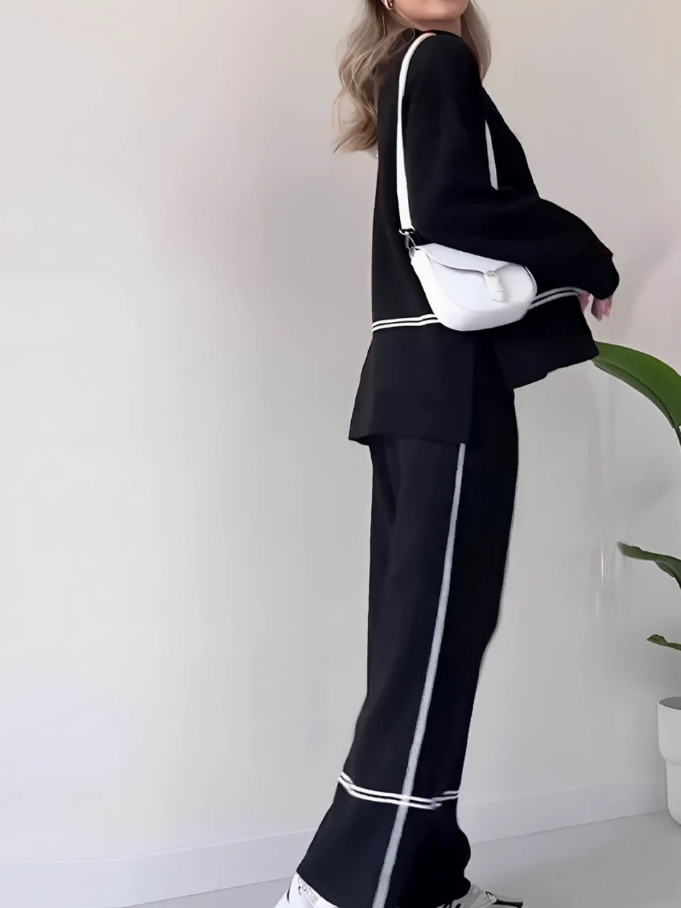 Conjunto Amélie em Tricô com Suéter Mullet Gola Alta e Calça